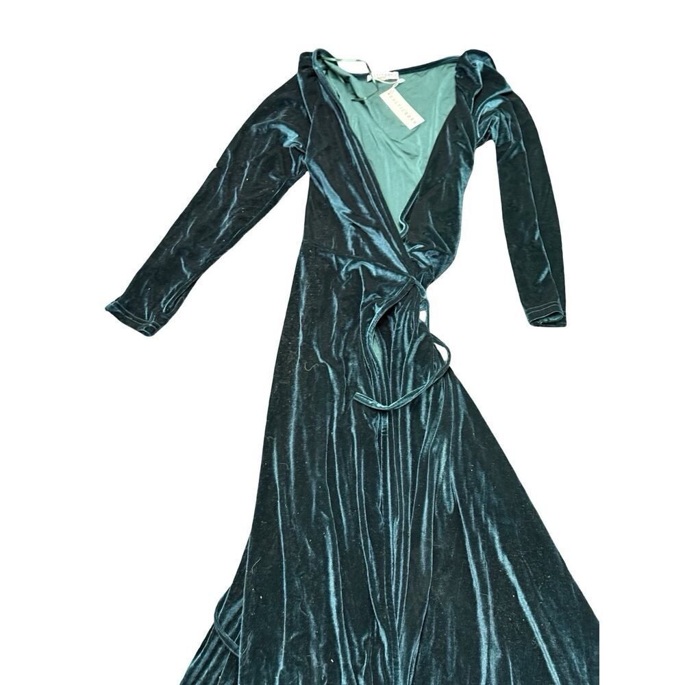 NWT Baltic Born Esmerelda Green Velvet Maxi Wrap Dress Long Sleeve Size M - Picture 7 of 9